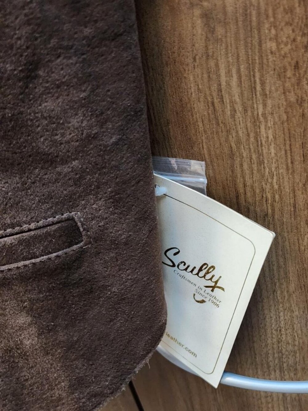 Scully leather vest - Picture 2 of 6